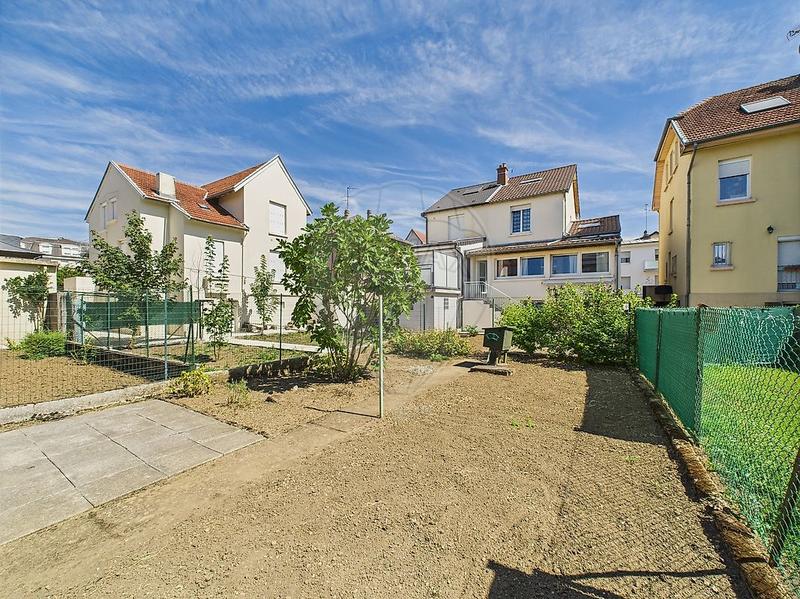 Maison - 112 m² - 5 pièces