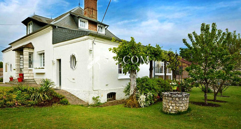 Propriété - 330 m² - 13 pièces