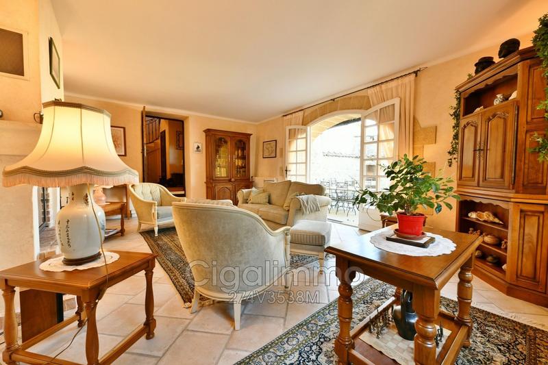 Maison en pierre - 235 m² - 9 pièces