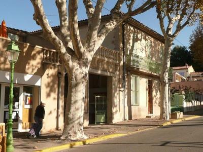 Maison de maîtres - 300 m² - 13 pièces