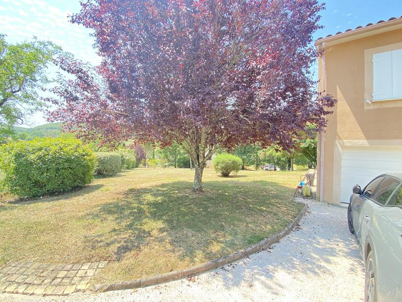 Maison contemporaine - 172 m² - 7 pièces