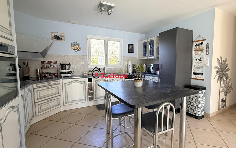 Maison - 135 m² - 6 pièces