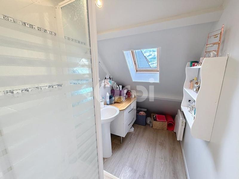 Maison - 180 m² - 6 pièces