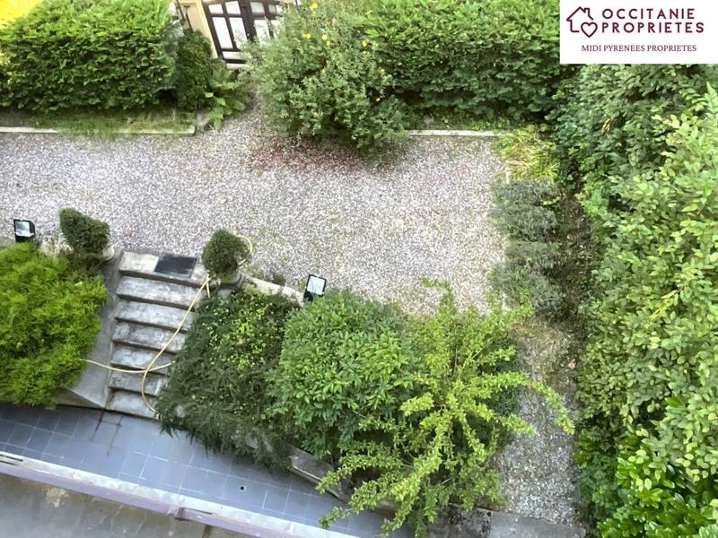 Propriété - 284 m² - 10 pièces