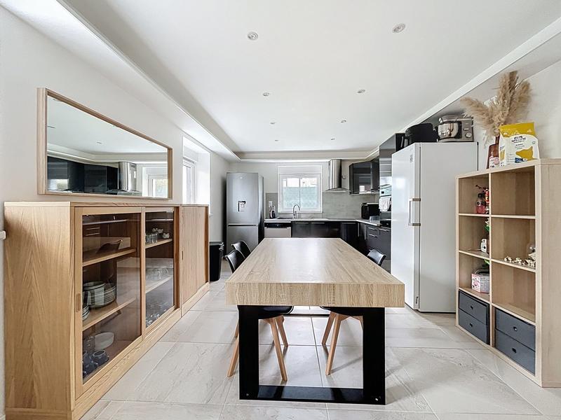 Appartement - 75 m² - 4 pièces