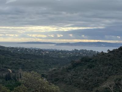 Villa - 305 m² - 8 pièces