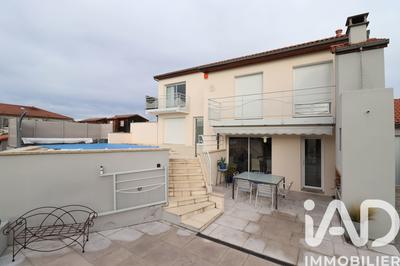 Maison - 145 m² - 6 pièces
