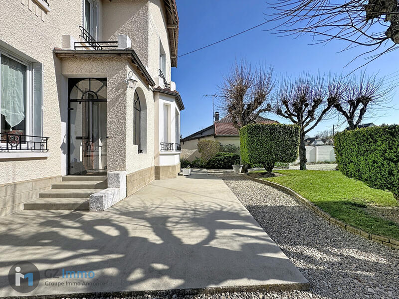 Maison - 130 m² - 6 pièces