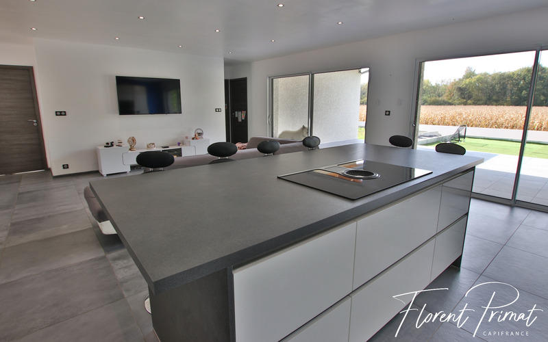 Maison - 107 m² - 5 pièces