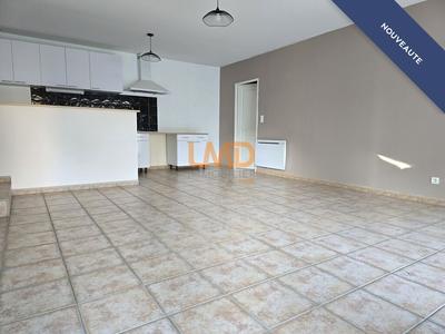 Maison - 76 m² - 4 pièces