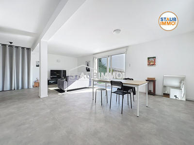 Maison - 80 m² - 5 pièces