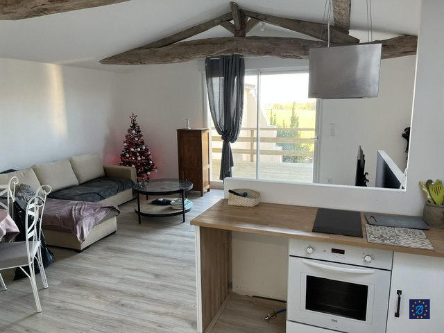 Maison - 237 m² - 8 pièces