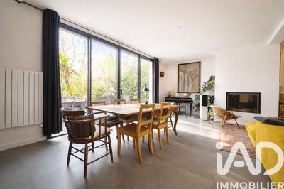 Maison - 195 m² - 7 pièces