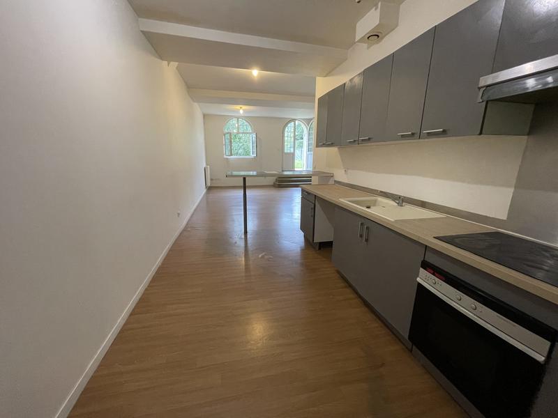 Appartement - 90 m² - 4 pièces