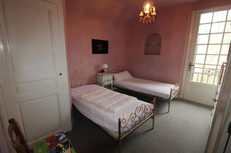 Villa - 197 m² - 5 pièces