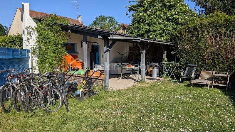 Maison - 95 m² - 5 pièces