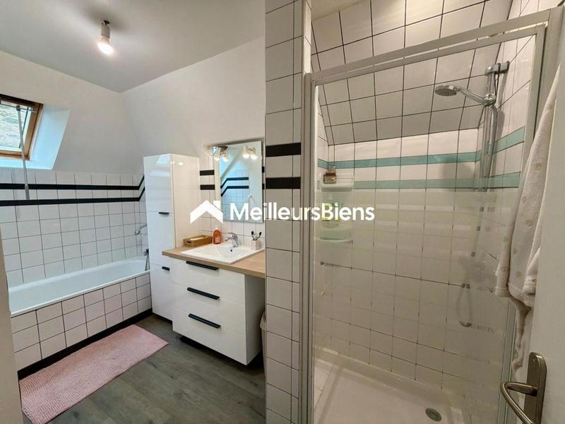 Maison en pierre - 107 m² - 5 pièces