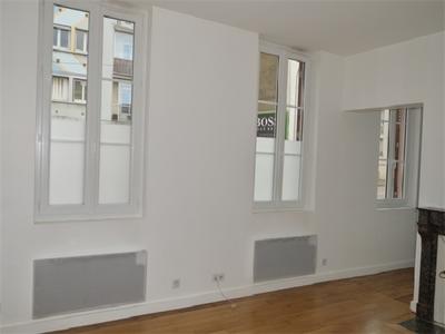 Studio - 25 m² - 1 pièce
