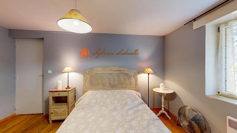 Maison - 319 m² - 10 pièces