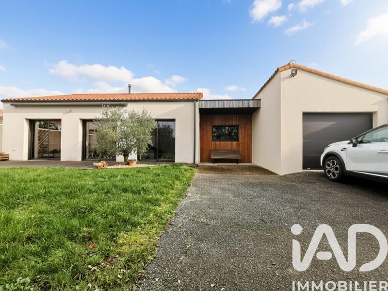 Maison - 104 m² - 5 pièces