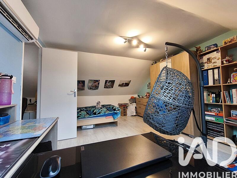 Maison - 177 m² - 8 pièces