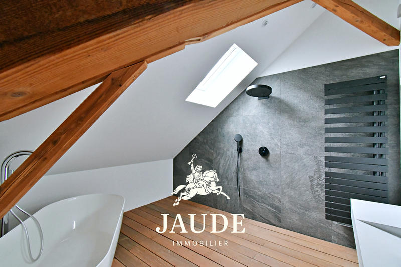 Appartement - 202 m² - 5 pièces