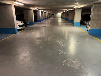 Parking / Garage - 12 m²