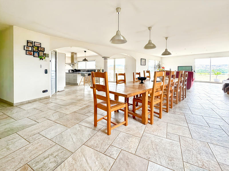 Maison - 170 m² - 4 pièces