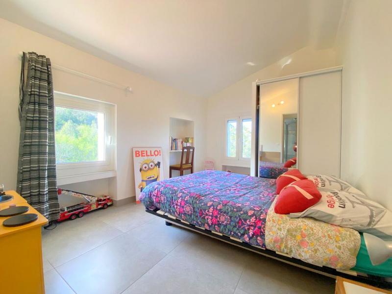 Villa - 140 m² - 6 pièces