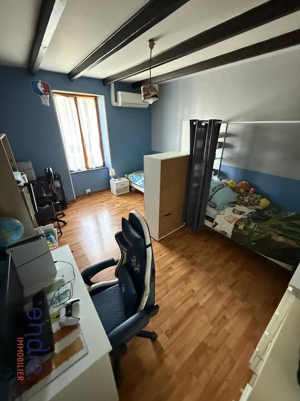 Maison - 94 m² - 5 pièces