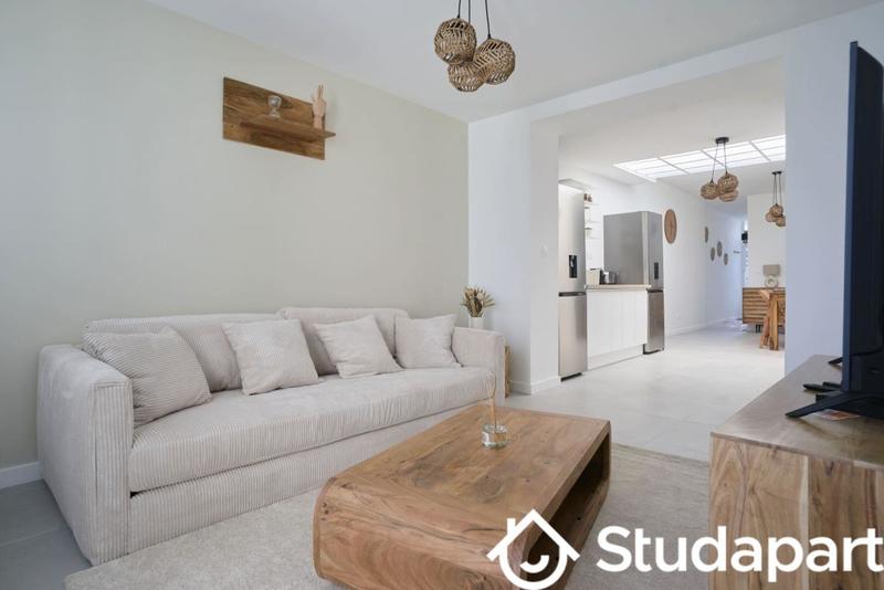 Chambre - 10 m² - 1 pièce