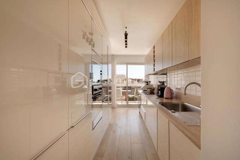 Appartement - 105 m² - 4 pièces