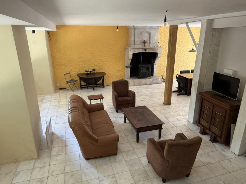 Maison - 483 m² - 14 pièces