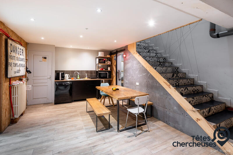 Local commercial - 317 m² - 12 pièces