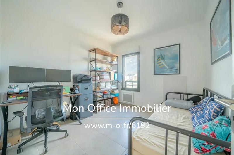 Appartement - 94 m² - 4 pièces