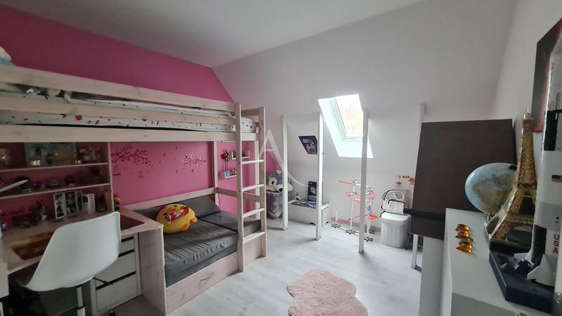 Maison - 110 m² - 5 pièces