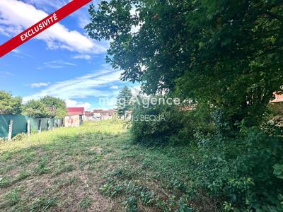 Terrain constructible - 1 665 m²