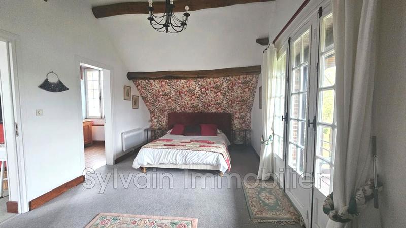 Maison - 264 m² - 14 pièces