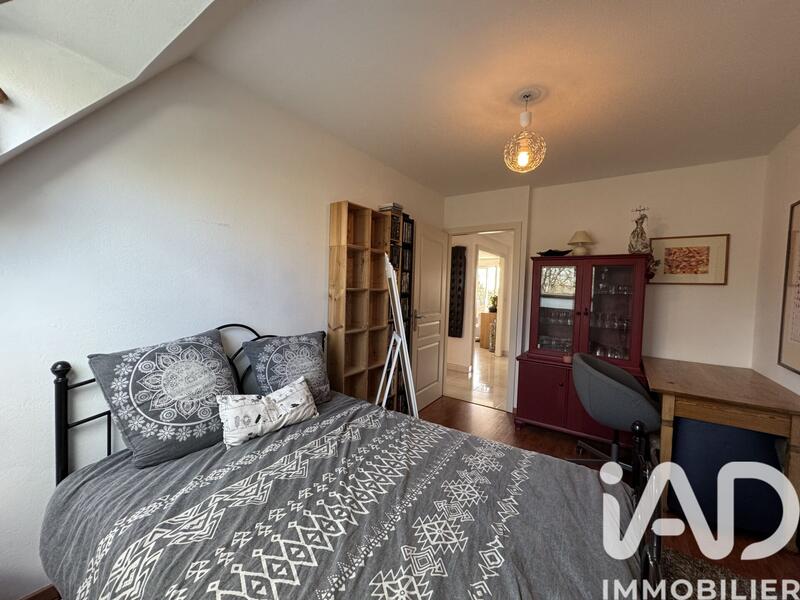 Appartement - 85 m² - 4 pièces