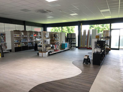 Local commercial - 562 m²