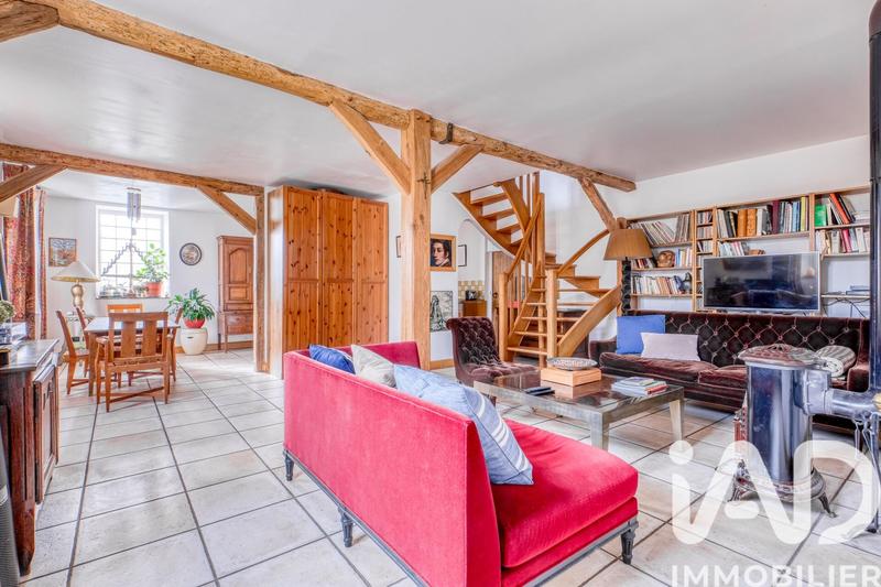 Maison - 224 m² - 9 pièces