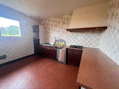 Maison - 95 m² - 4 pièces