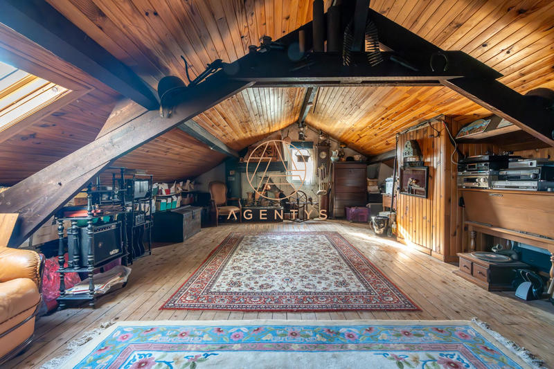 Maison - 165 m² - 6 pièces