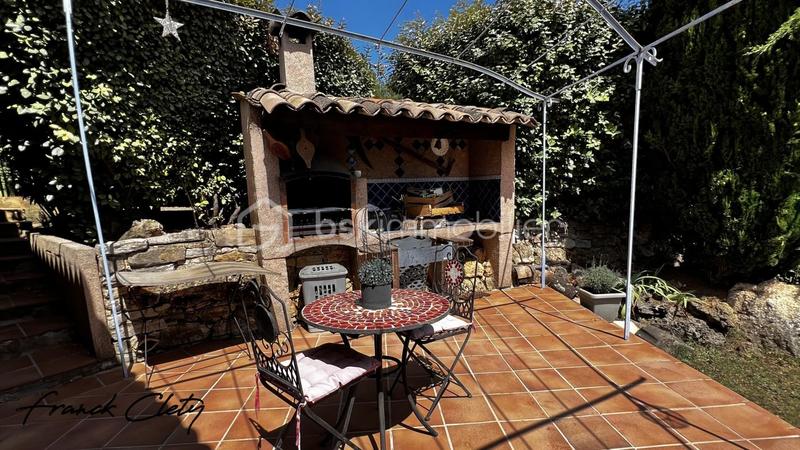 Villa - 175 m² - 6 pièces