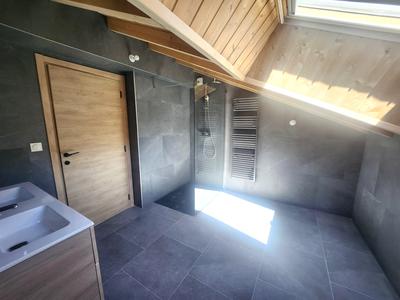 Appartement - 90 m² - 3 pièces