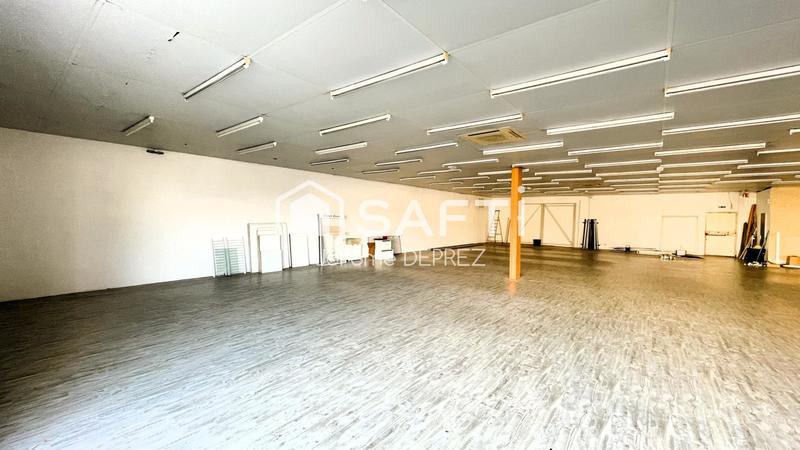 Local commercial - 657 m² - 1 pièce