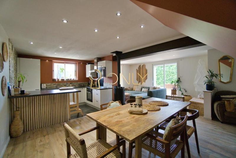 Maison - 106 m² - 5 pièces