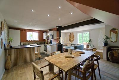 Maison - 106 m² - 5 pièces