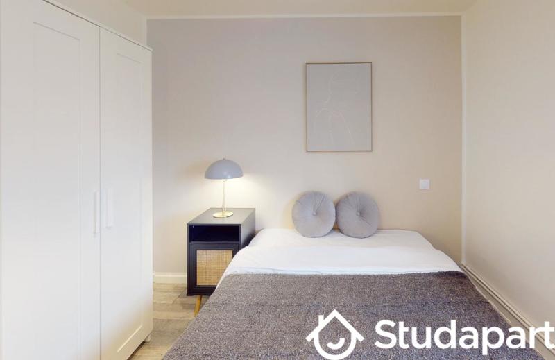 Chambre - 12 m² - 1 pièce