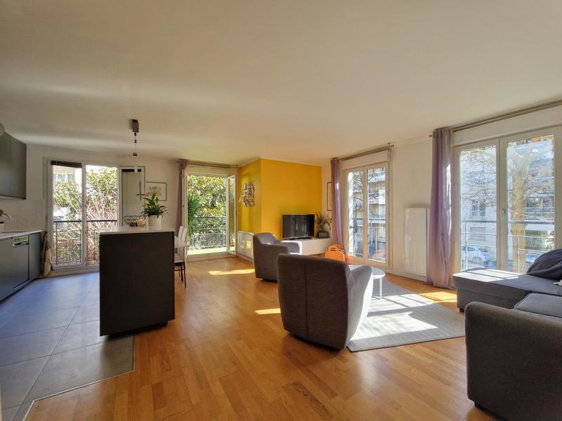 Appartement - 85 m² - 4 pièces